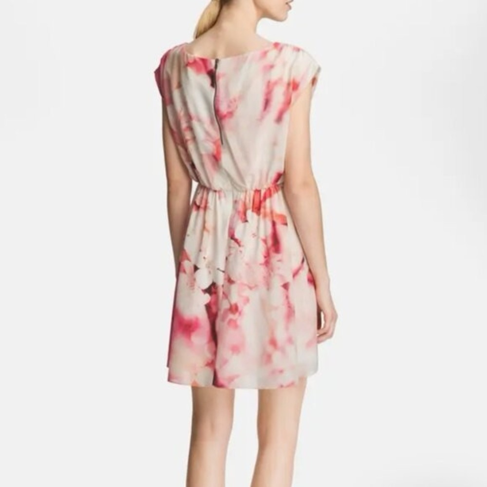 Alice + Olivia Cherry blossom watercolor sleeveless silk dress - Picture 2 of 13